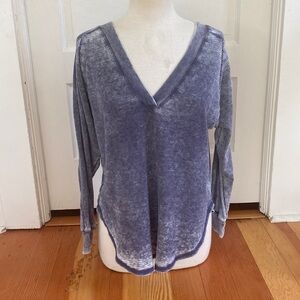 Treasure & Bond Long Sleeve‎ V Neck Thermal Burnout Top Small